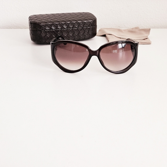Bottega Veneta Brown Intrecciato Gradient Sunglasses - Picture 11 of 11